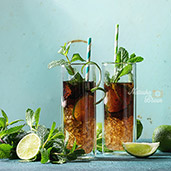 Cuba libre cocktail